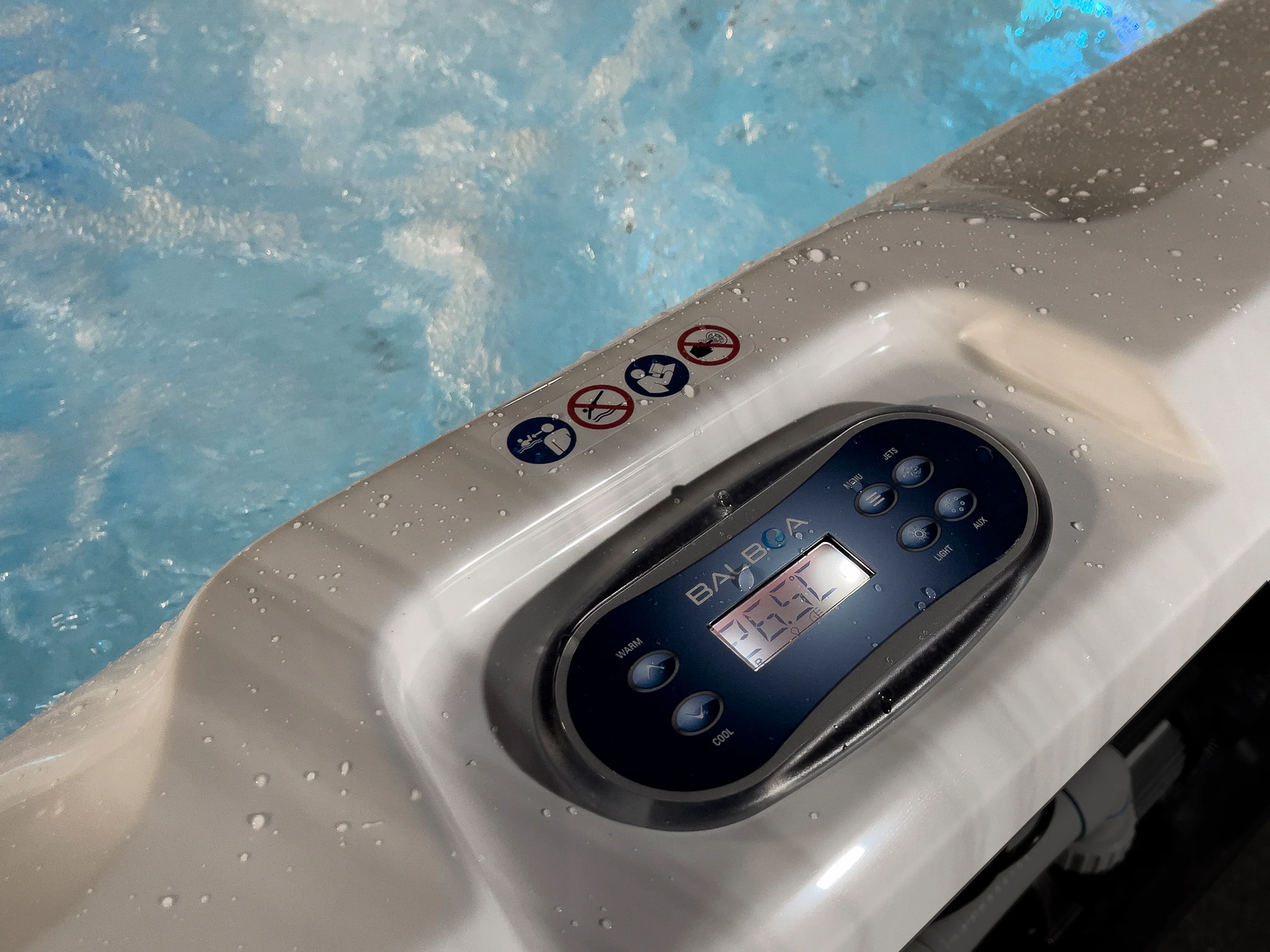 Outdoor Living Lagoon Hot Tub - Image 7
