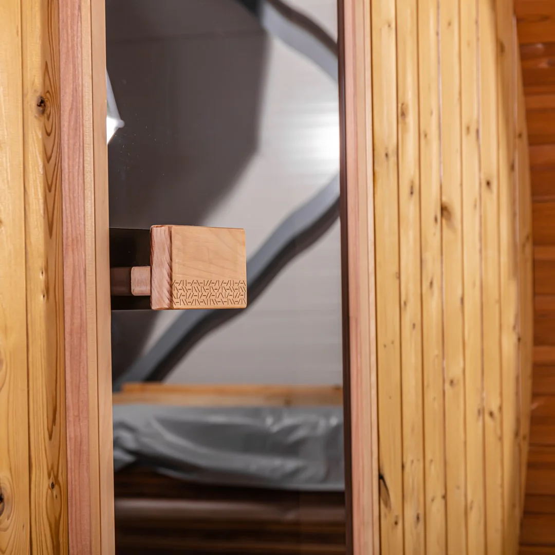 Hekla Barrel 210 - 4 Person Outdoor Sauna - Image 14